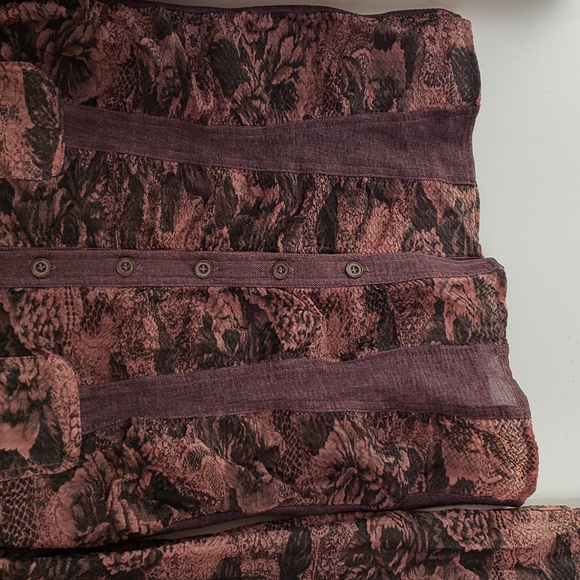 Blouse - Picture 2 of 5